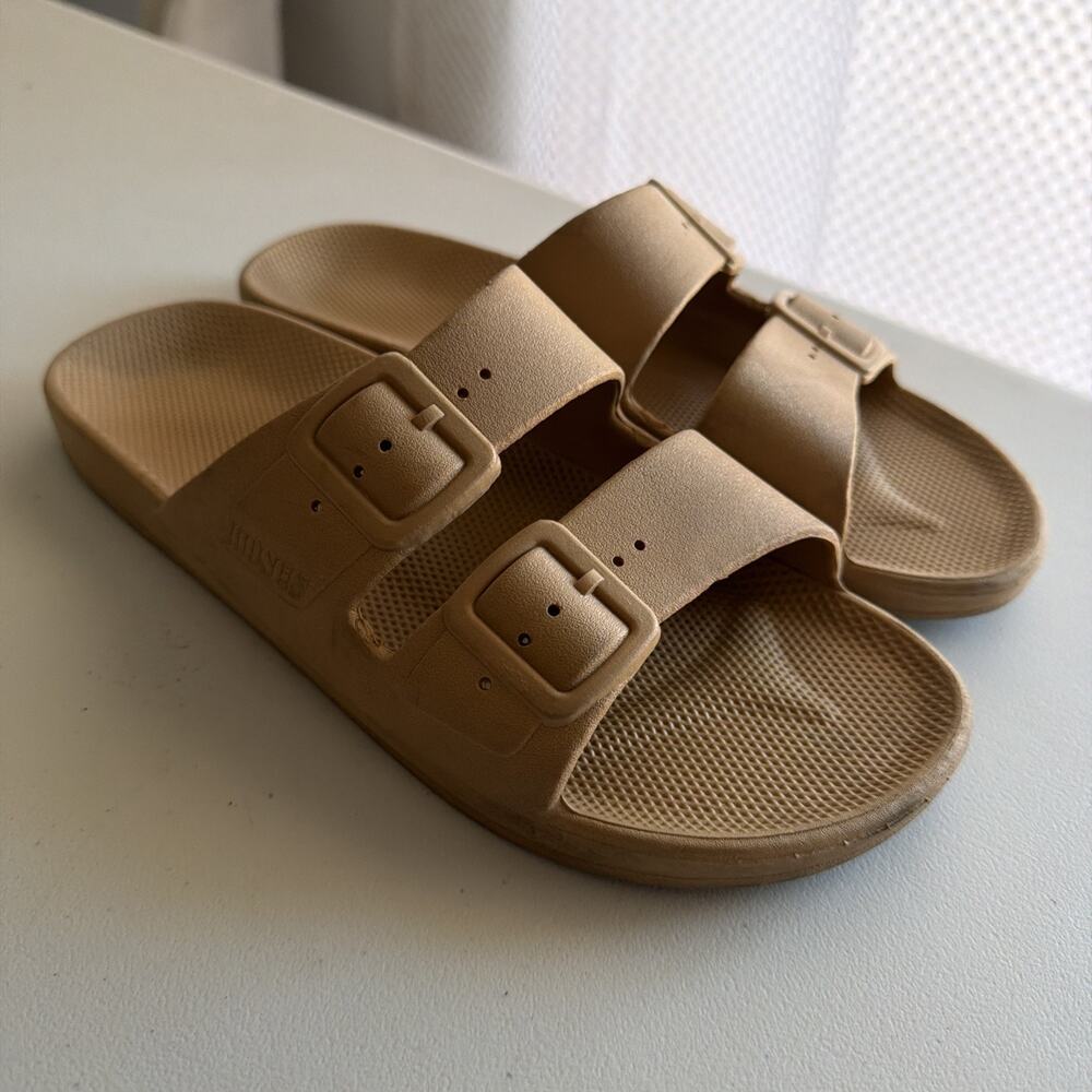 Freedom Moses Two Band Slide Tan Unisex Casual Sandals Slippers Sz 38/39